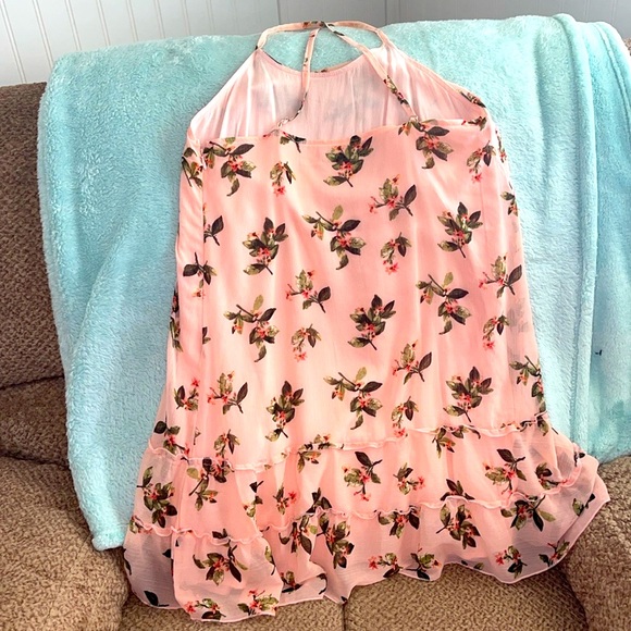 Pretty in Pink Sundress - Picture 2 of 3